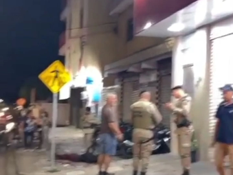 CONQUISTA: Tentativa de assalto em mercado no Candeias termina com um suspeito morto e outro baleado