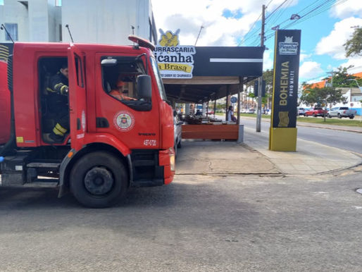 CONQUISTA: Princípio de incêndio em estabelecimento na Avenida Olívia Flores é controlado por funcionários