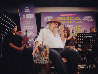 Elomar encanta o público na abertura da 15ª edição do Festival Suíça Baiana em Vitória da Conquista