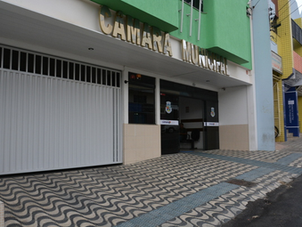 Câmara de Vitória da Conquista recebe projeto de lei que define “o que é uma mulher” com base no sexo biológico