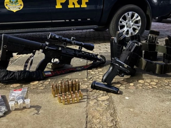 Arsenal apreendido na BR-116: PRF intercepta fuzil e centenas de munições em Vitória da Conquista
