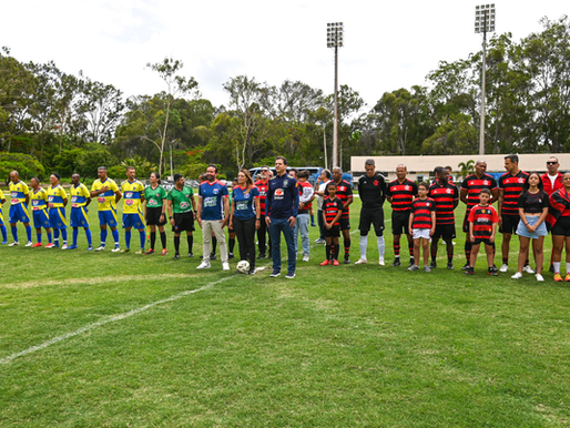 Lomantão recebe amistoso festivo entre masters do Conquista e Flamengo e marca despedida do árbitro Silvio Monteiro