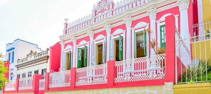 Exposição de Silvio Jessé chega à Casa Régis Pacheco e retrata a memória urbana de Vitória da Conquista