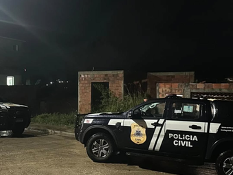 Homem em surto é preso em Boa Nova após matar cão da irmã e ameaçar familiares