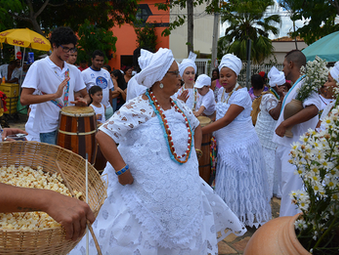 Conquista celebra a diversidade religiosa com Alvorada dos Ojás e Encontro Inter-Religioso