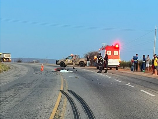 Motociclista morre em colisão frontal com carreta na BA-262