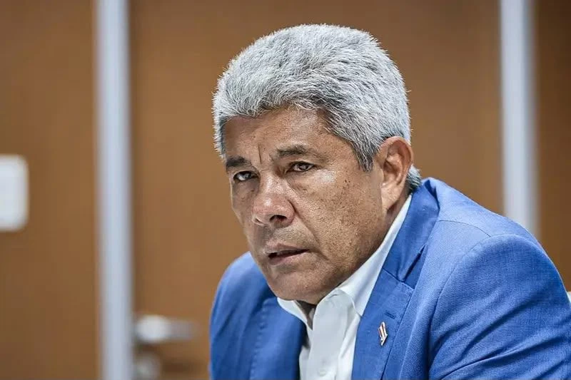 Helicóptero usado por Jerônimo em campanha aparece em relatório da PF ligado a ex-sócio de Vorcaro