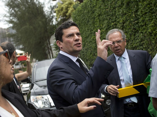 Moro aceita convite de Bolsonaro para comandar o Ministério da Justiça