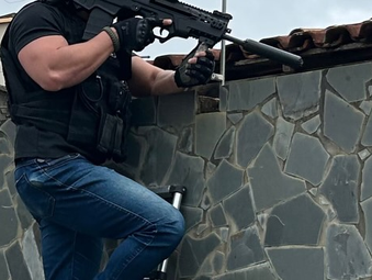 CONQUISTA: Mulher é presa em operação da Polícia Civil e é apontada como distribuidora de cocaína no Miro Cairo