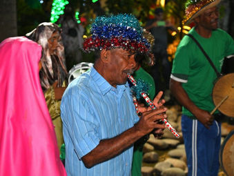 Encontro de Ternos de Reis encerra programação do Natal Conquista de Luz
