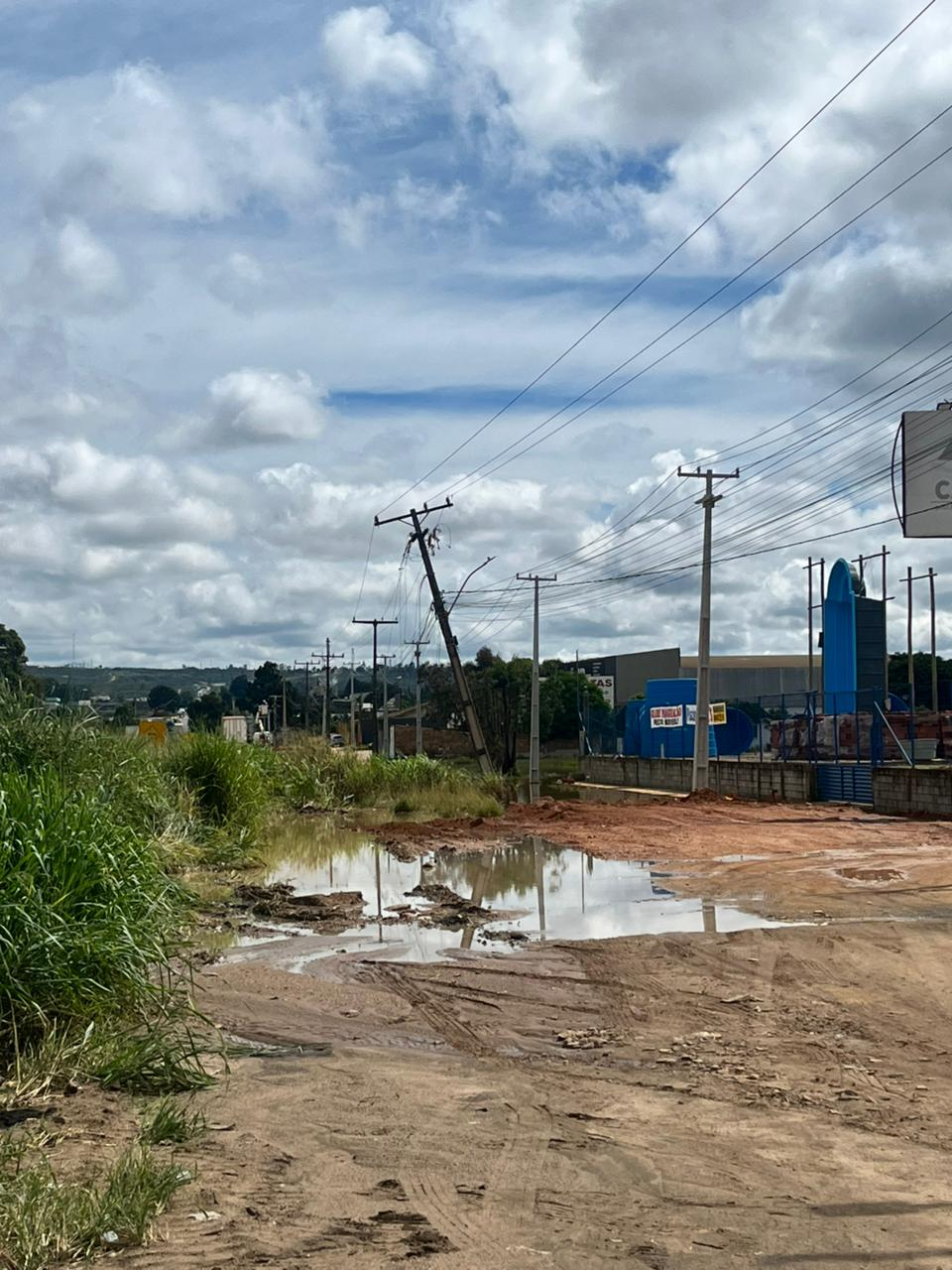 Lagoa das Flores volta a sofrer com chuvas e registra cenário de caos em Vitória da Conquista