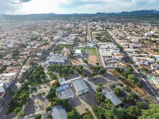Aluno de 10 anos fere colega com golpe de tesoura brigando por borracha em escola de Guanambi