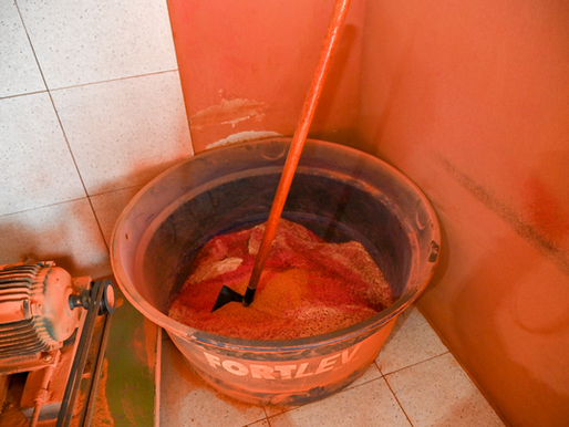 Vigilância Sanitária interdita fábrica clandestina de temperos com 9 toneladas de produtos em Vitória da Conquista