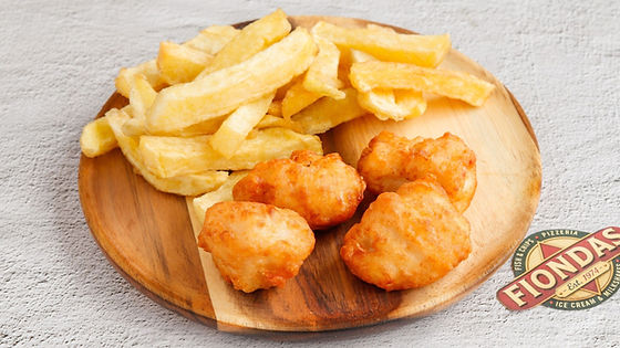 Kids Chicken Nuggets and Chips