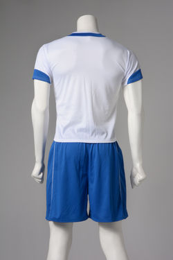 Ποδοσφαίρου λευκό με μπλε-πίσω