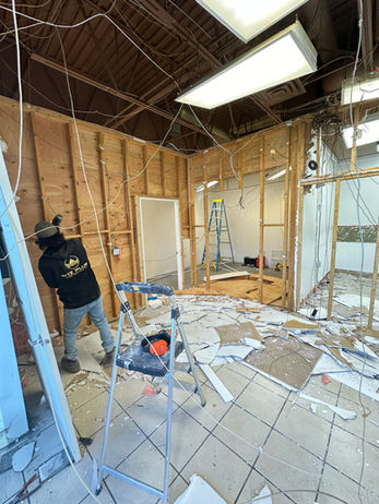 murrays pizza kelowna commercial tenant improvements