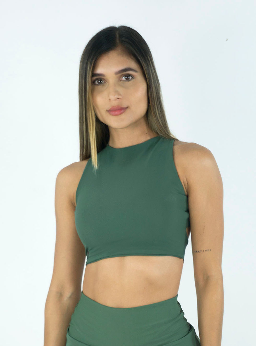 ROPA DEPORTIVA - YANIER