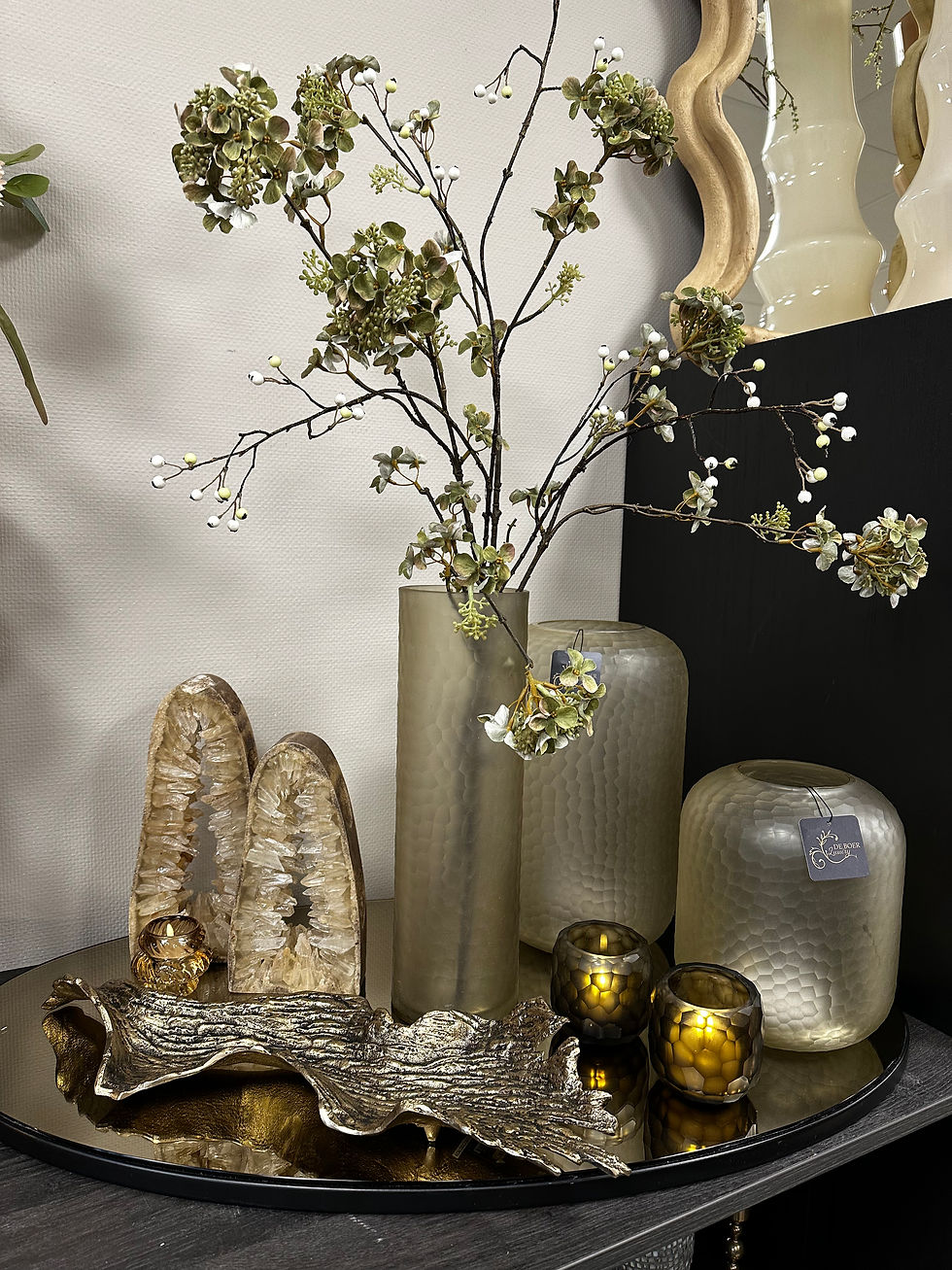 Thumbnail: Quartz mineral - large 