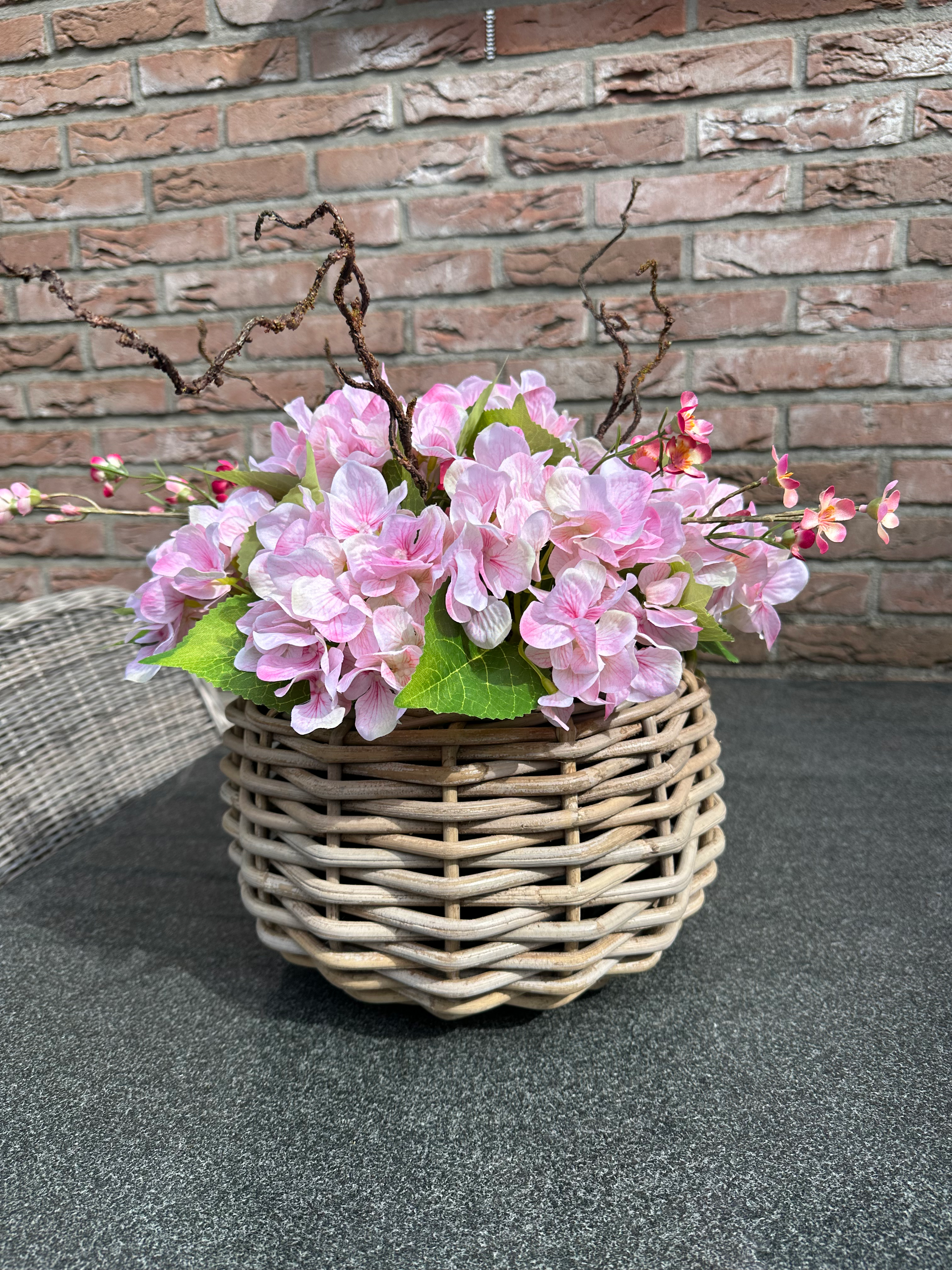 Buiten - bak met zijden hortensia’s 🌸(Actie prijs) 