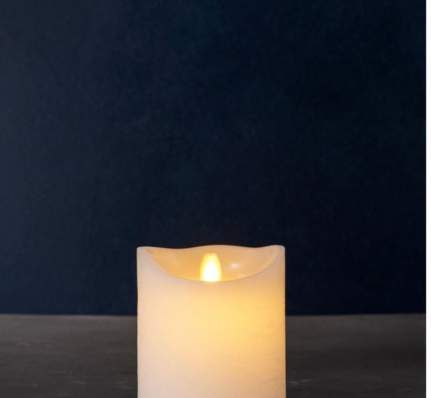 Sara exclusieve “led” kaars (10/10 cm) kleur : Wit