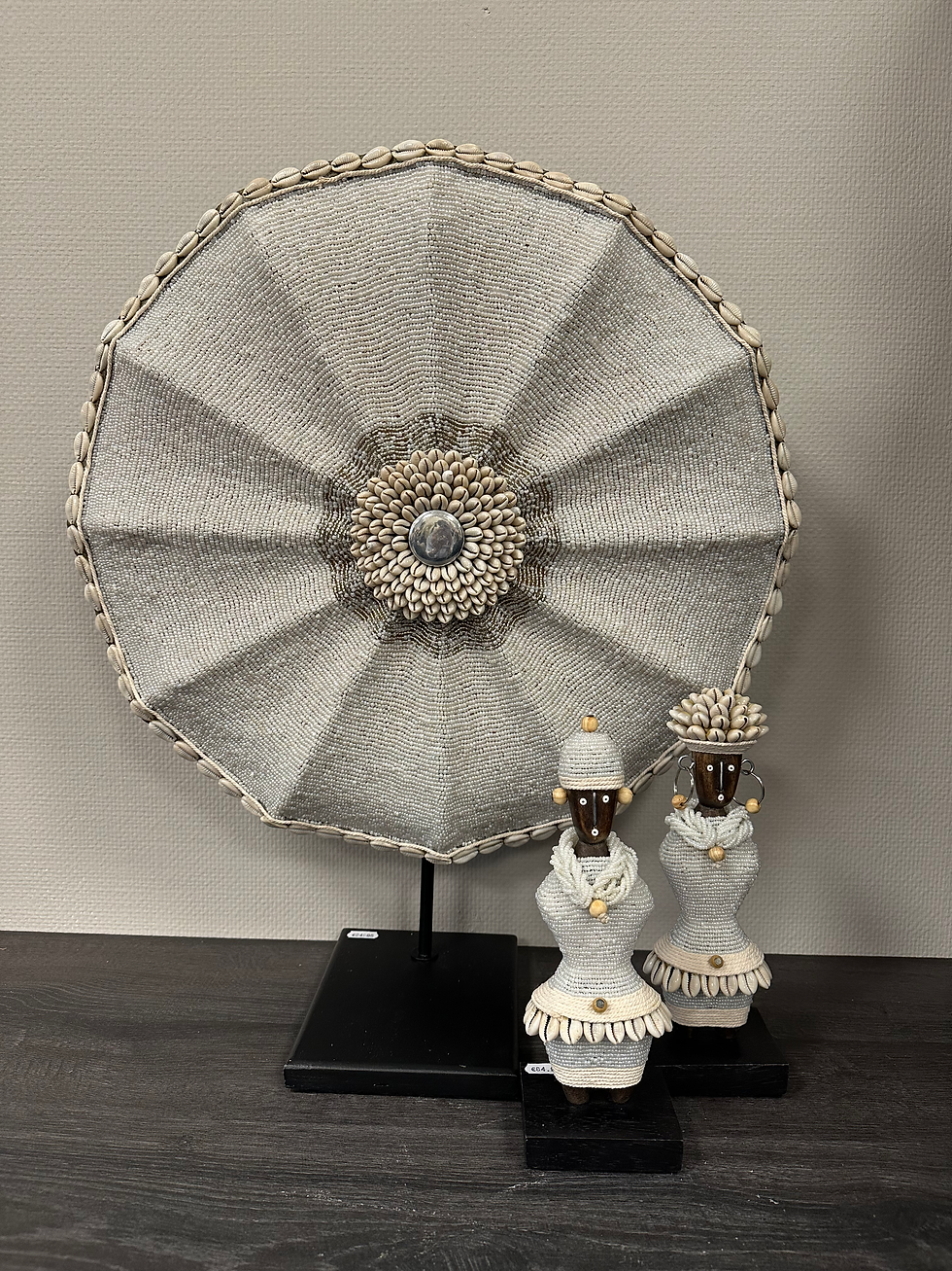 Thumbnail: Beaded shieled 50 cm / of standaard 63  cm hoog