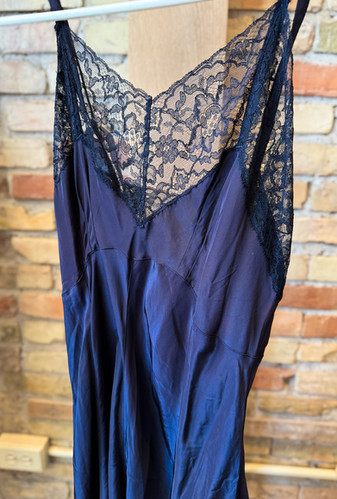 Navy blue slip dress Women's M | Jefferson Warehouse Navy blue slip dress Women's M | Jefferson Warehouse