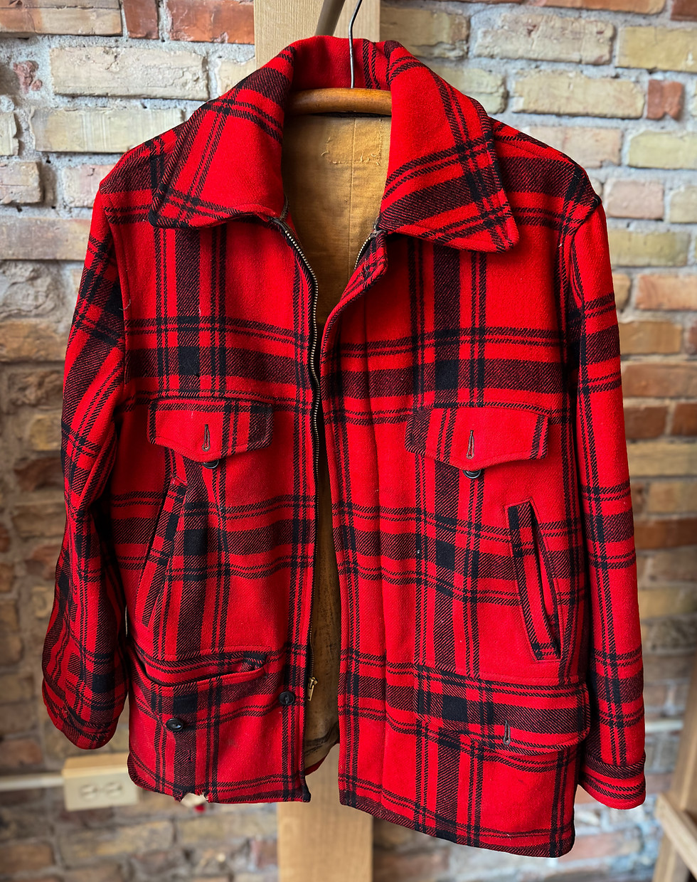 Thumbnail: Wool red plaid 1940’s hunting jacket Men’s size L