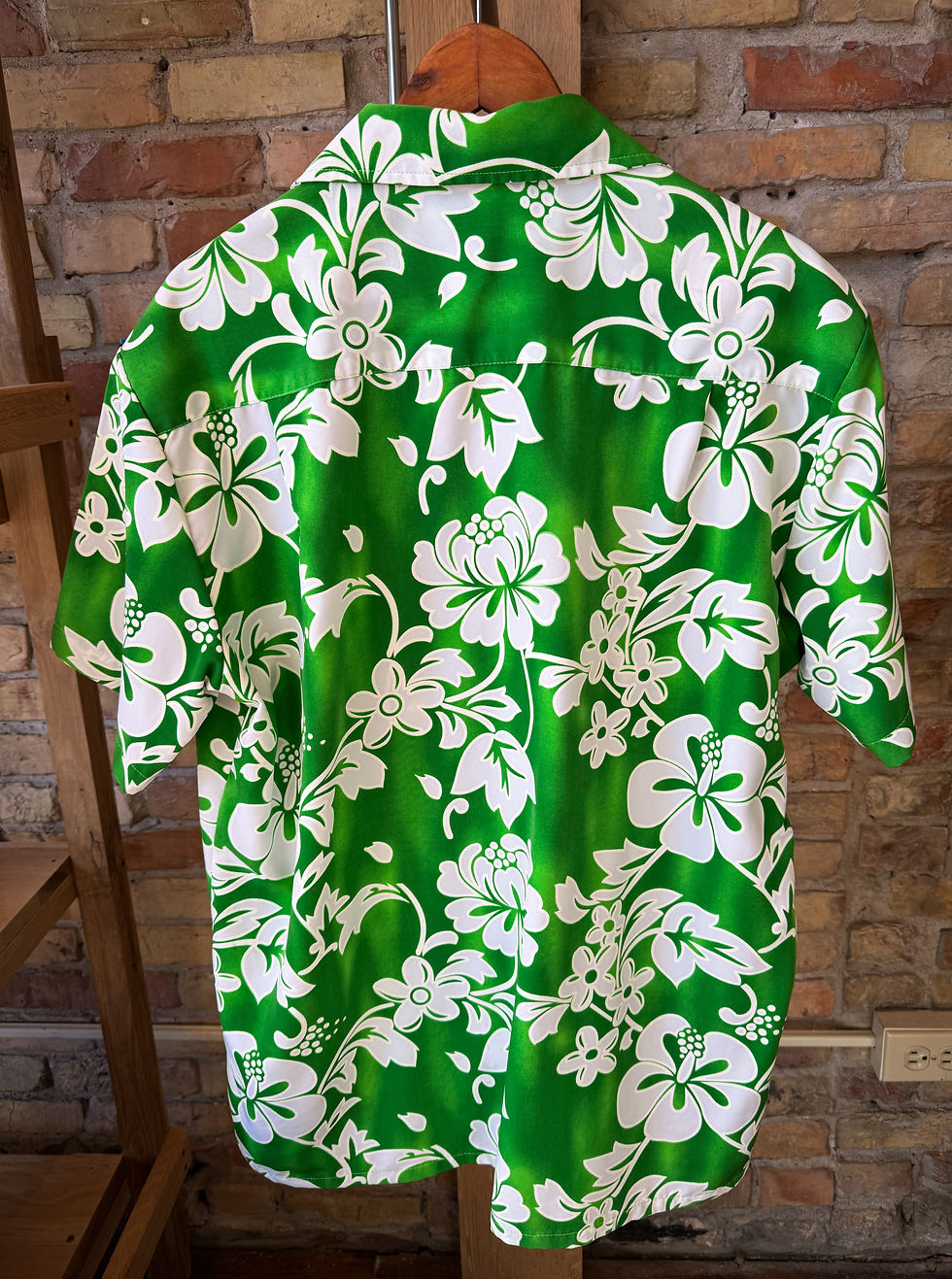 Thumbnail: Kensington shirt Men’s Large green floral short sleeve Hawaiian button up