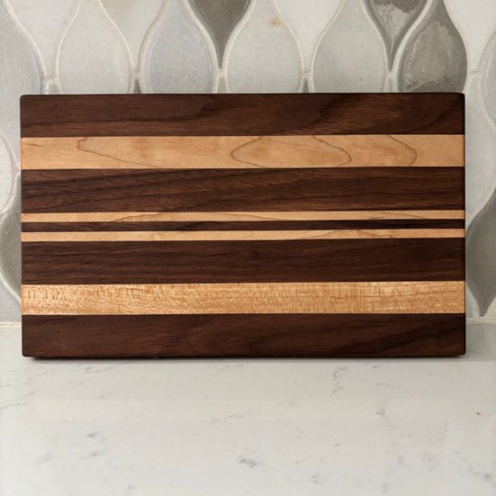Small Symmetric Cutting Board