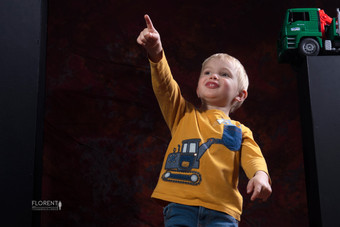 photographie joyeux portrait enfant jouet florent studio boulogne-sur-mer lille paris calais dunkerque
