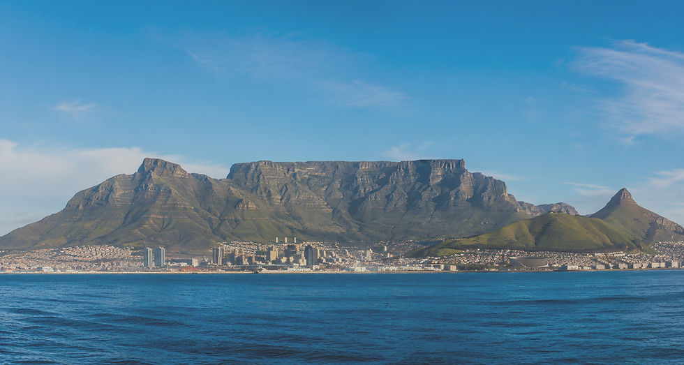 Table Mountain view on Cape Town day tours