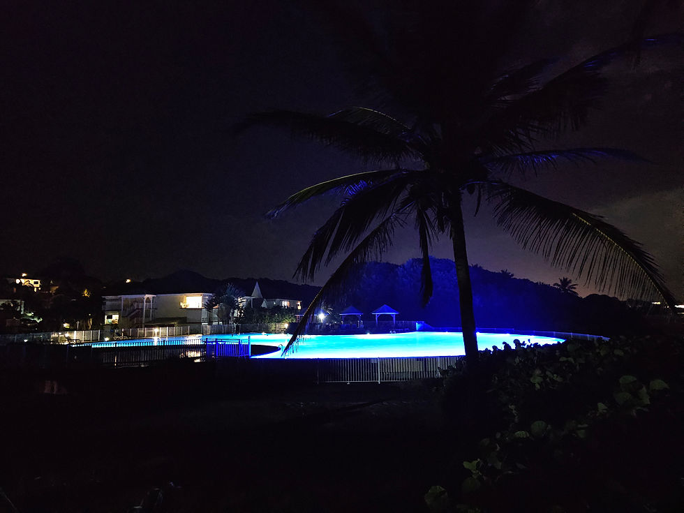 piscine de nuit