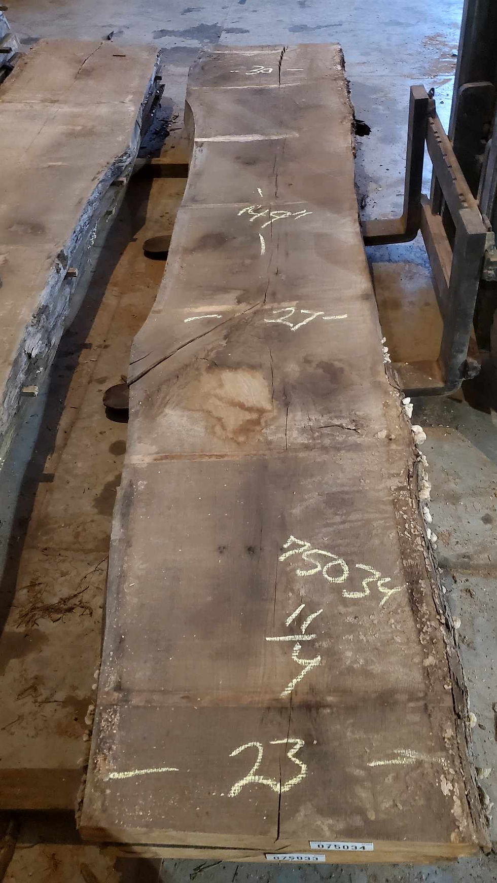 Thumbnail: White oak 11/4 x 16-31 x 149”
