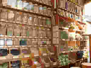 ギリシャのハーブ専門店