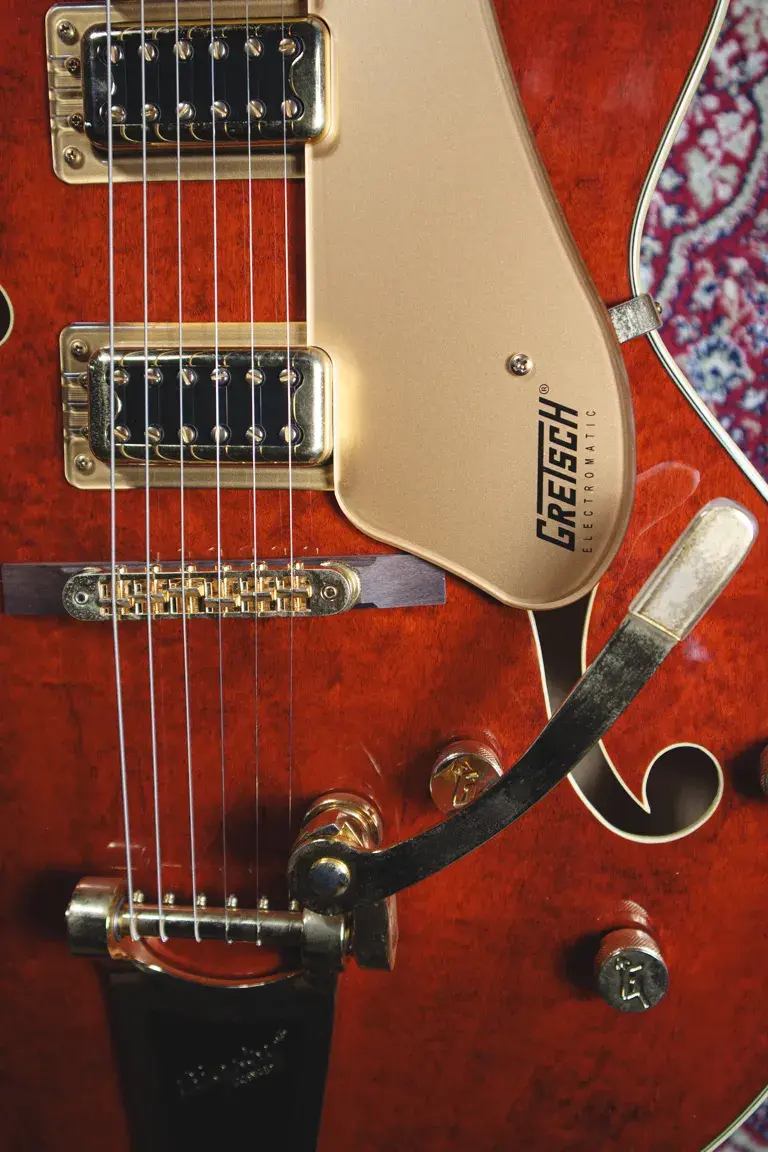 Thumbnail: Close-up of lower front body with Bigsby and controls