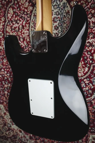 PRELOVED – 1994 Fender USA Stratocaster Deluxe Plus in Mystic