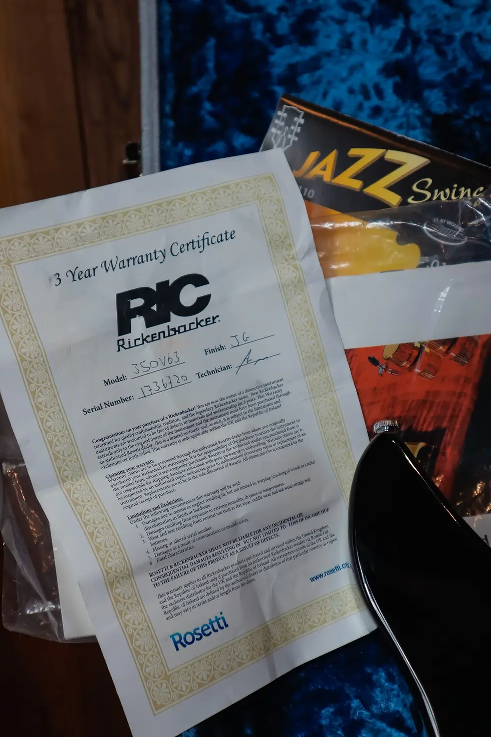 Thumbnail: Rickenbacker certificate and case candy close up