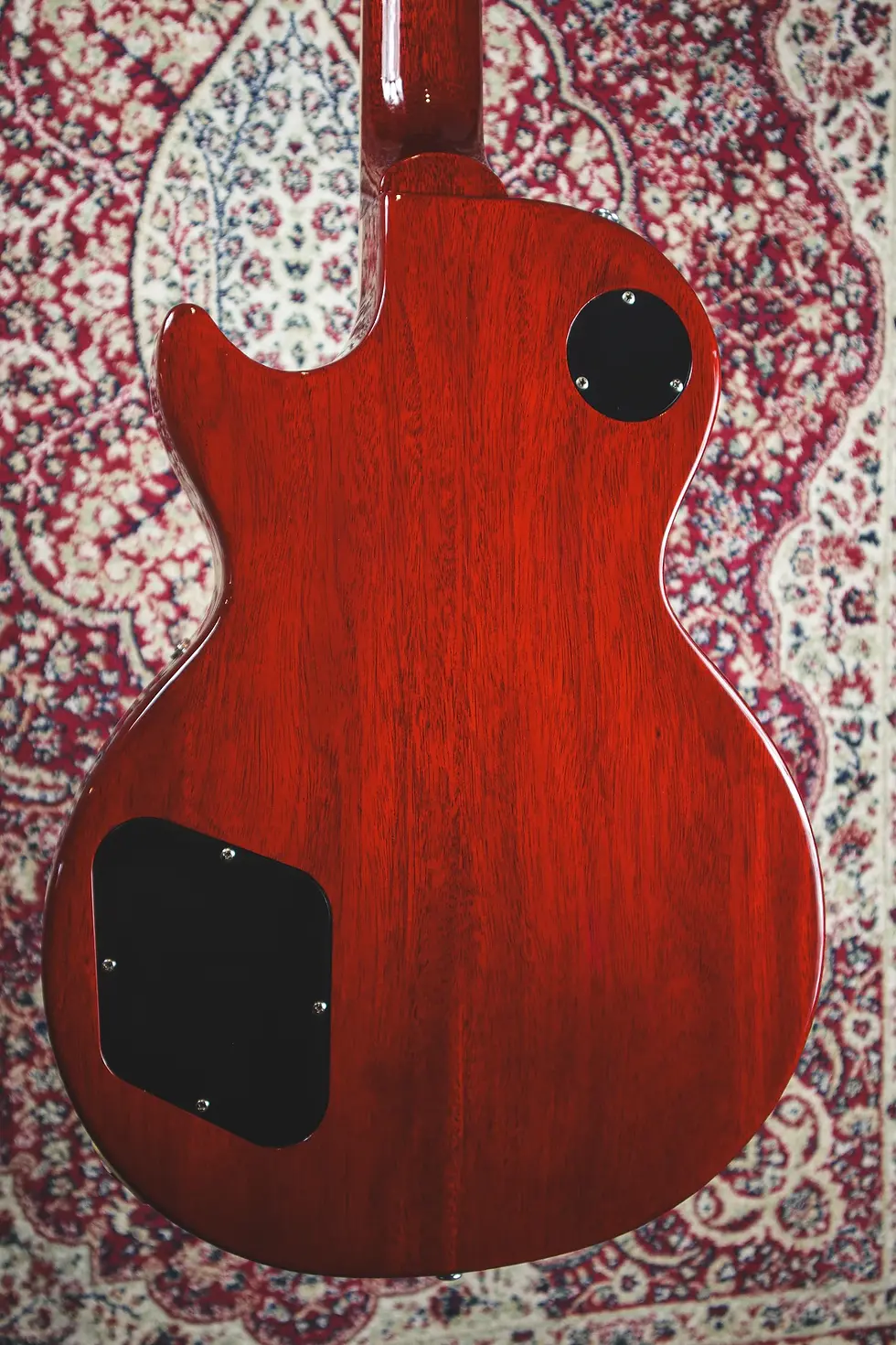 Thumbnail: Gibson Les Paul Standard 60s back of body mahogany grain detail