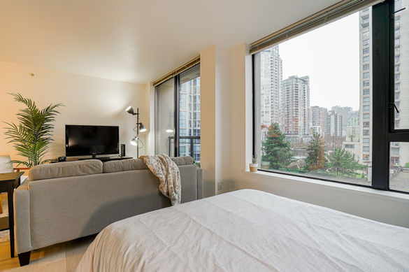Unit 603 1295 Richards Street Vancouver-23.jpg