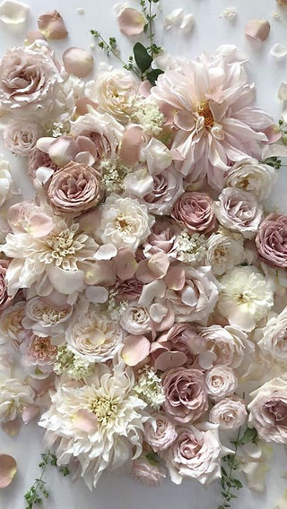 Moodboard : fleurs flottantes