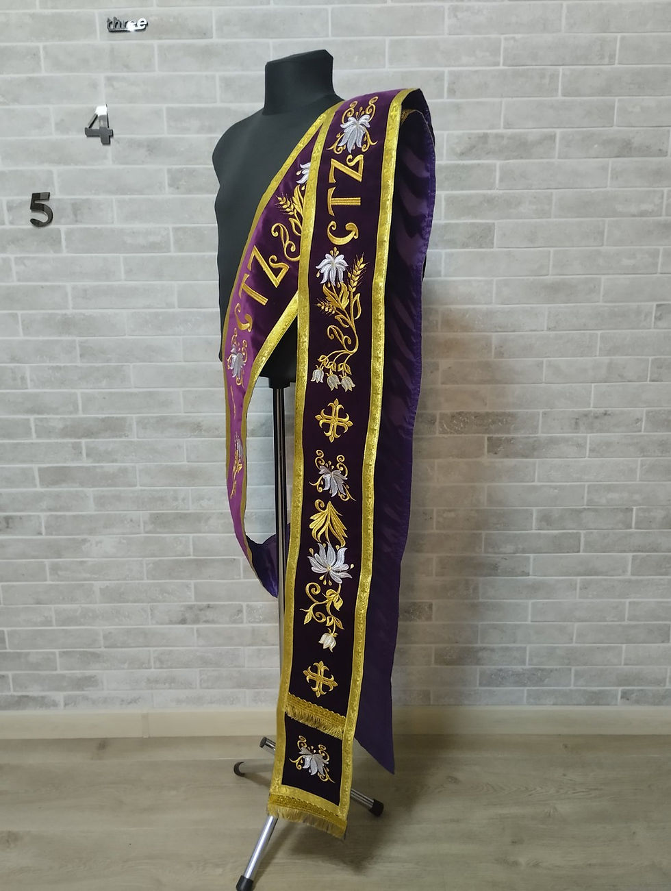 Thumbnail: Embroidered Slavic/Greek deacon's double orar - Protodeacon's orarion