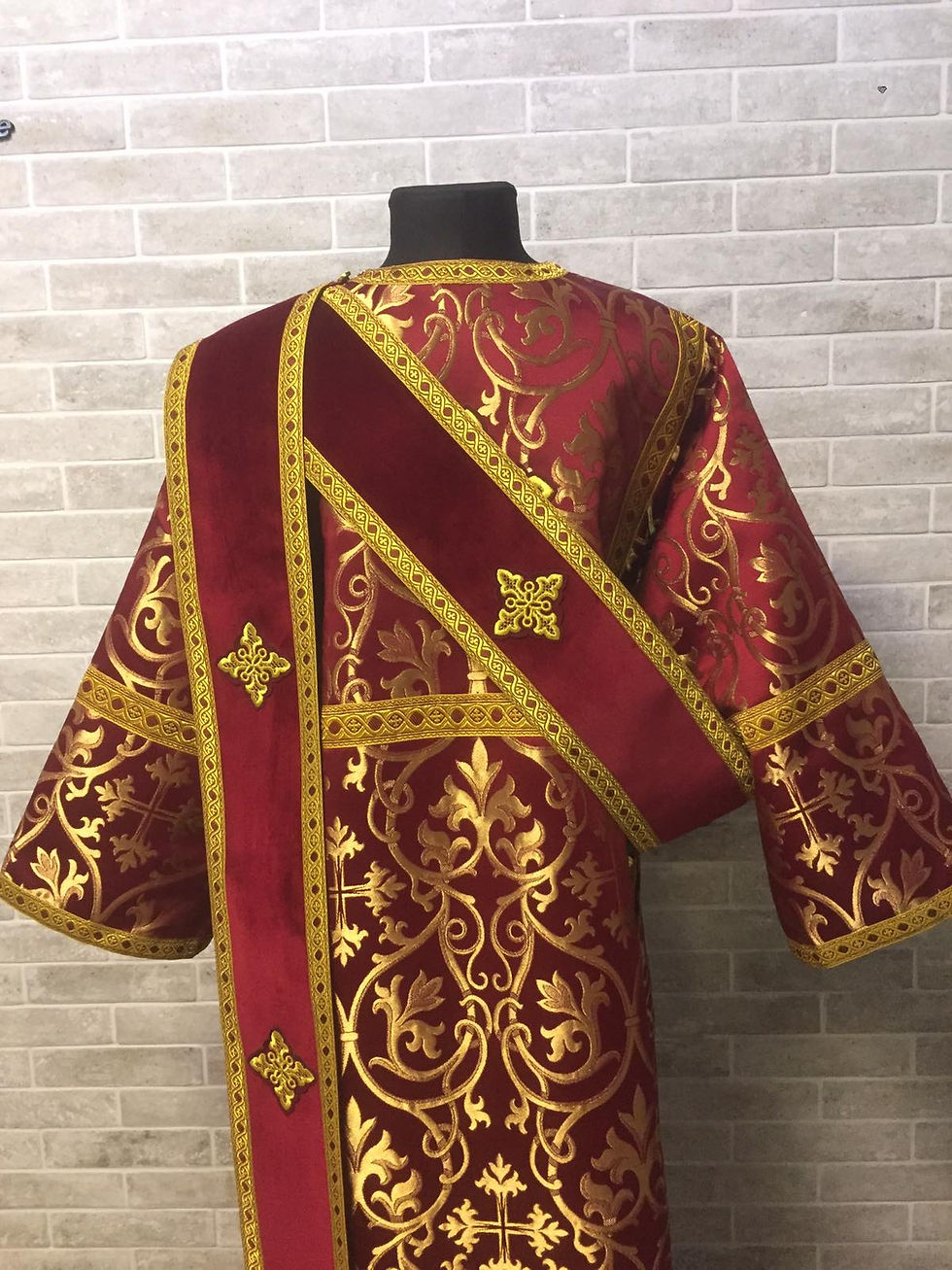 Thumbnail: Protodeacon's combined set: velvet orar and brocade sticharion - Deacon's set