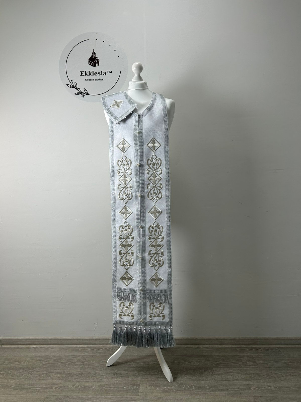 Embroidered Greek Stole and cuffs in satine - Communion set - Priest's set - Ort