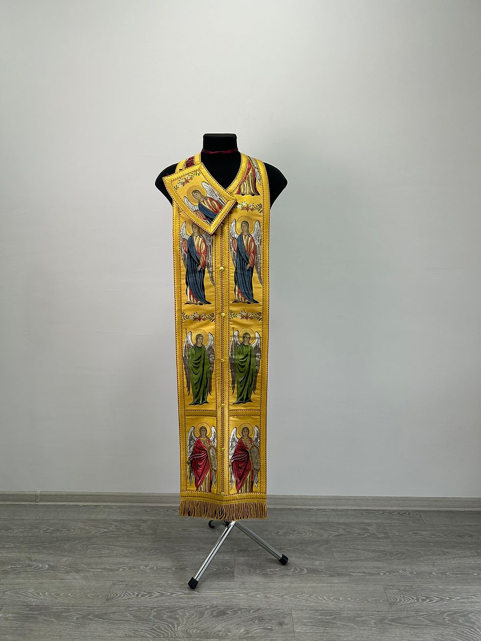 Thumbnail: Communion set in angels brocade - Stole and cuffs - Priest's set with angels