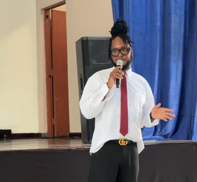 Akhnaten Burrowes - Social Media Influencer / Content Creator