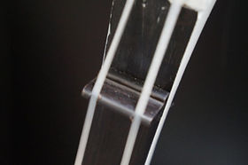 馬頭琴　数年前にモンゴル旅行でお土産に買ったものです モンゴルの馬頭琴