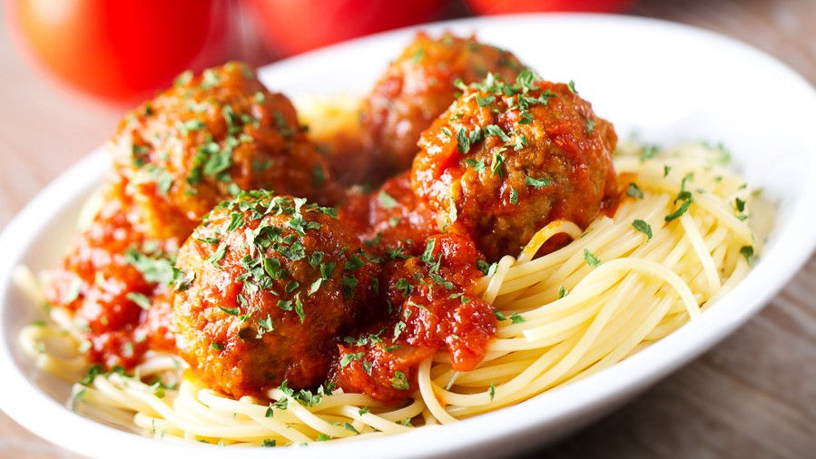 Meat ball and spagehti
