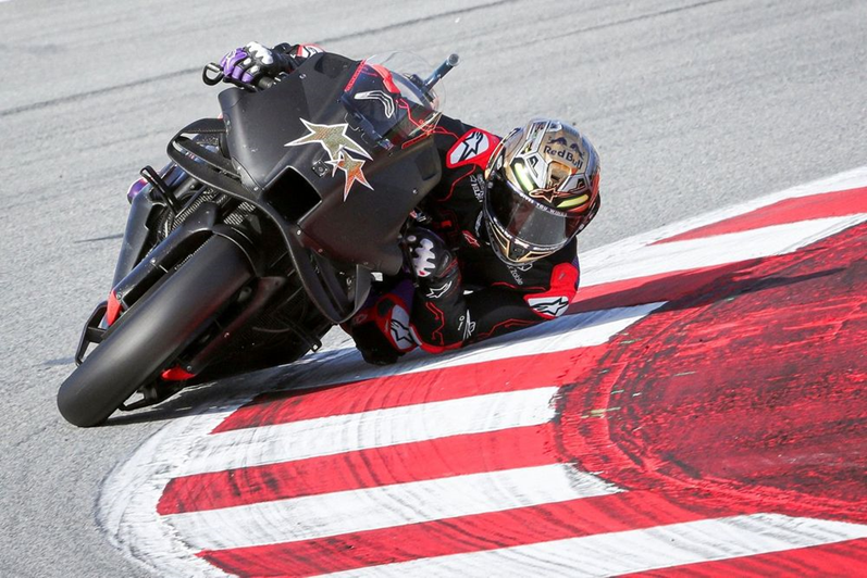 Jorge Martín testing his new Aprilia bike in Barcelona 2024, from motorsport.com