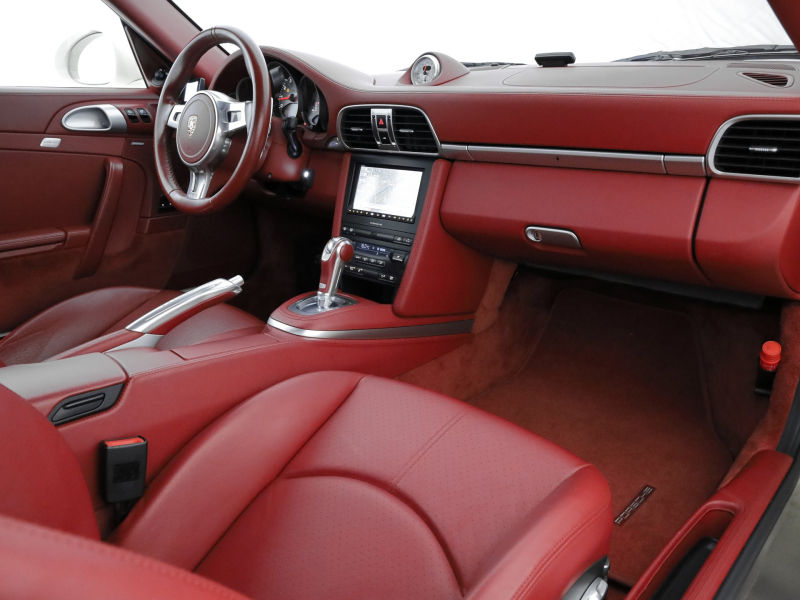 サムネイル： ポルシェ 911　ターボ PDK　スポーツクロノPKG
