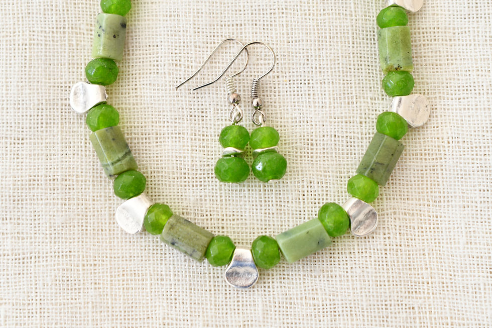 Thumbnail: Leaf Green and Silver Necklace Set